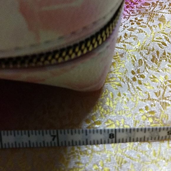 NWT Betsey Johnson Cosmetic Bag Very Roomy - Picture 6 of 12